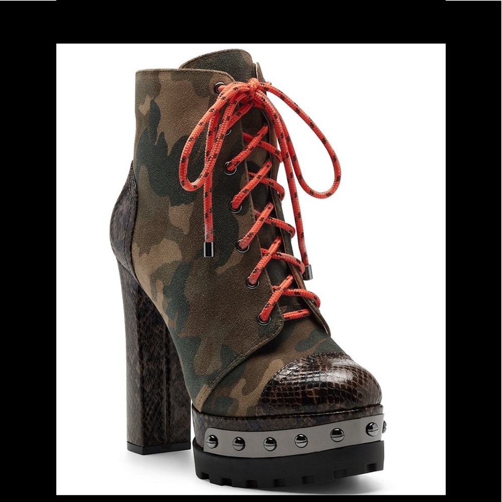 Jessica Simpson Irella booties